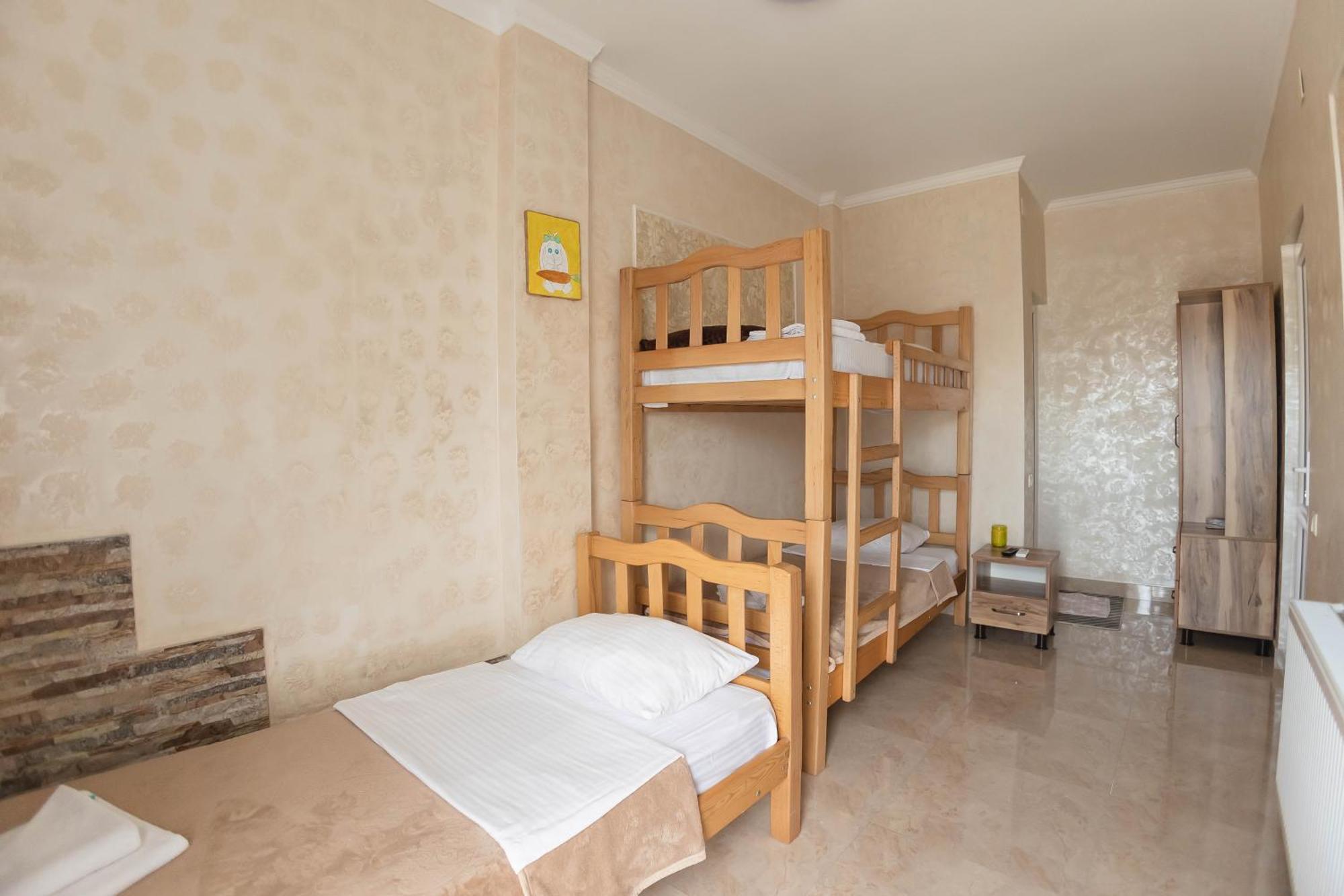 Guest House Ocean Force บาทูมิ ภายนอก รูปภาพ